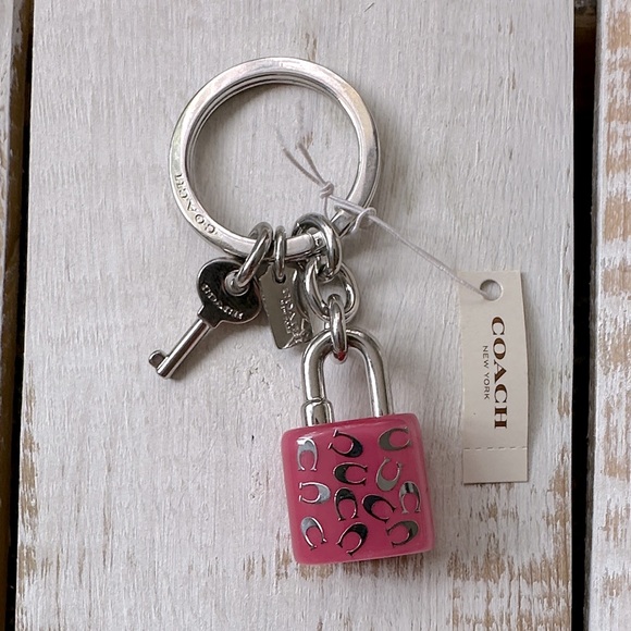 Coach Lock and Key Key Ring Purse Charm Pink and silver New NWT - Picture 1 of 5